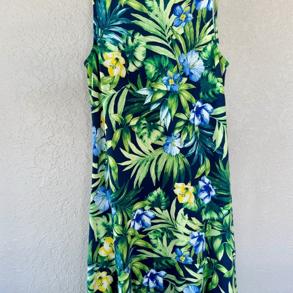 Tommy Bahama Darcy Flounce dress. Perfect for your next vacation! Size Small - Picture 6 of 11
